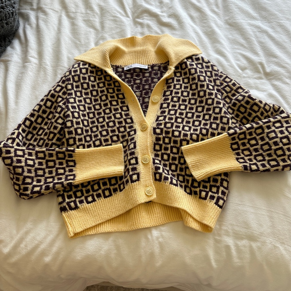 Zara Yellow and Purple Patterned Cardigan